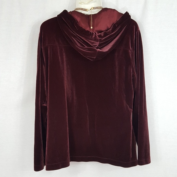 TRACK SUIT Chico's Maroon Valour L 2 Short - Picture 3 of 8